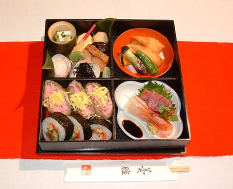 旅の友弁当
