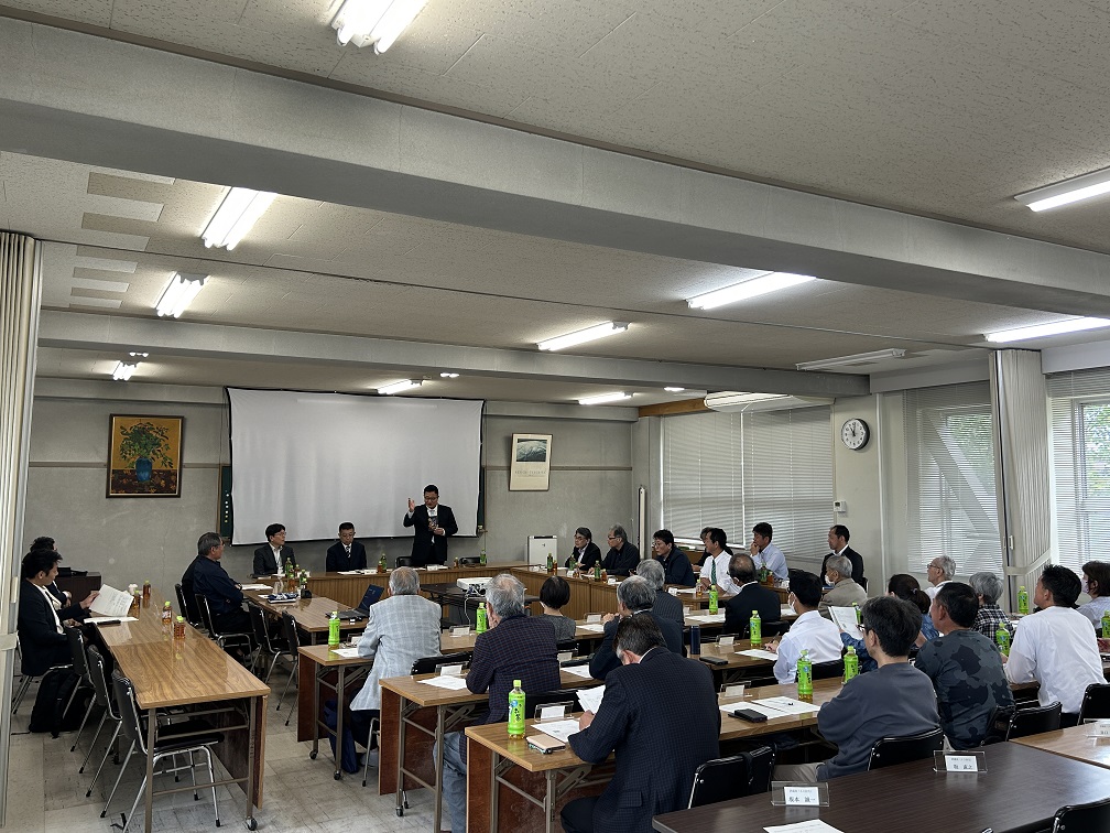 評議員会の様子